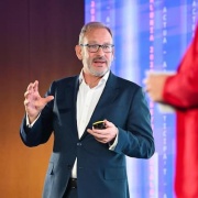 Riscos i oportunitats del nou comerç internacional. Amb Ricardo Santamaría de Cesce